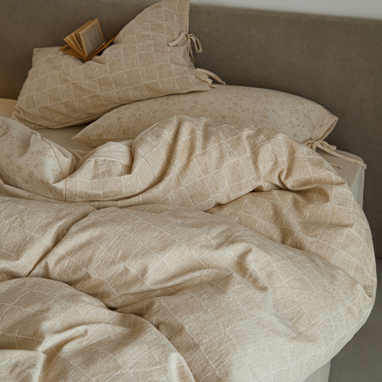 91家纺网 家纺一手货源 找家纺 （总）山舍家居 2025新款拼接提花棉麻四件套-半亩花田