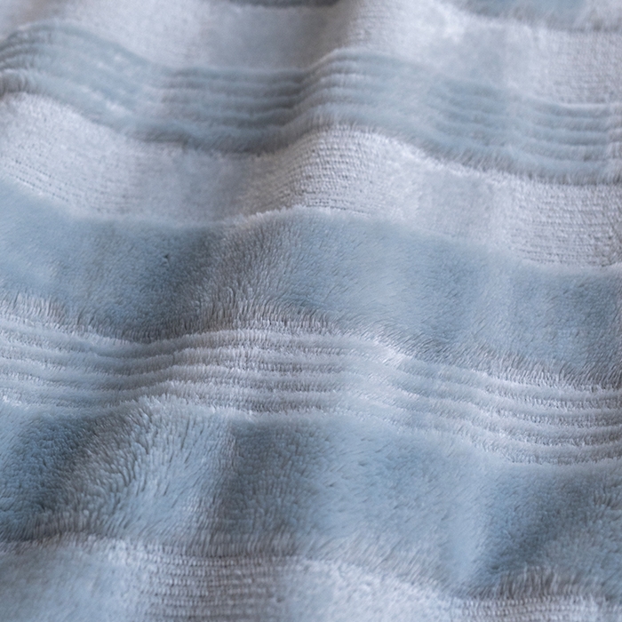 91家纺网 家纺一手货源 找家纺 宜派家纺 2025新款A类云朵绒玉兔绒单毛毯 迷雾蓝