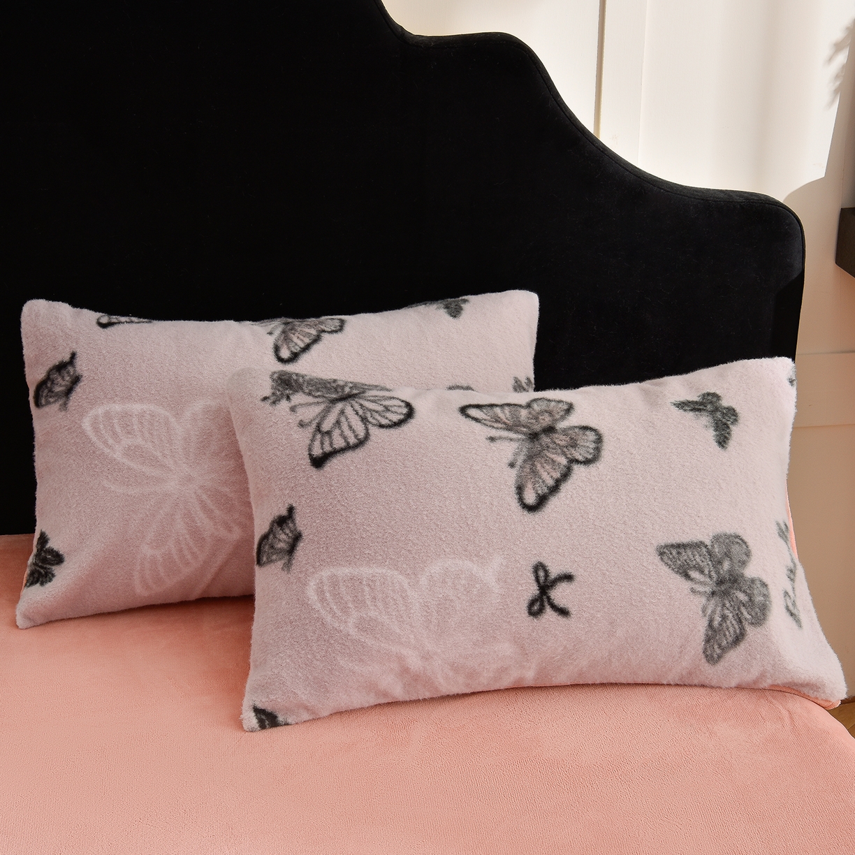 91家纺网 家纺一手货源 找家纺 同田家纺 2025新款A类羊羊绒牛奶绒印花四件套 紫蝶