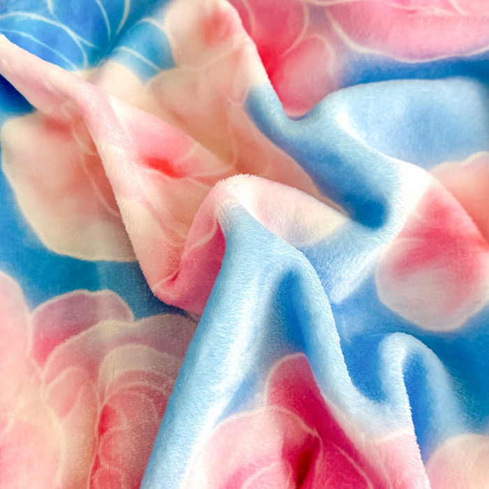 91家纺网 家纺一手货源 找家纺 首选家纺 2025新款直播热款双层蕾丝花边牛奶绒印花床盖四件套床盖单件三件套 蓝色花海