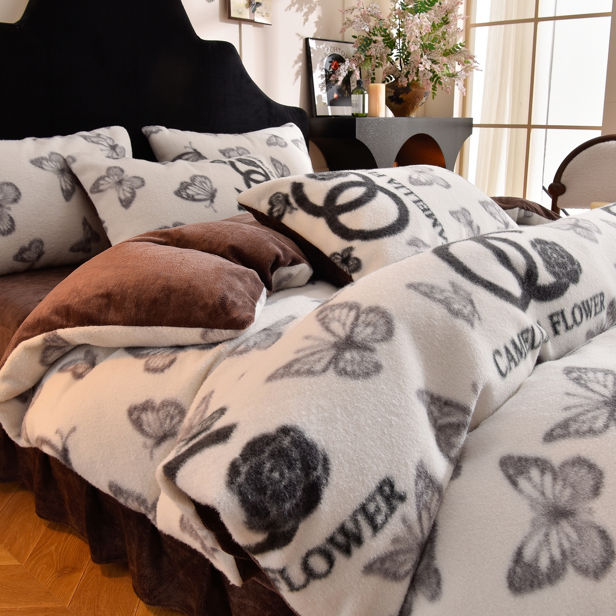 91家纺网 家纺一手货源 找家纺 同田家纺 2025新款A类羊羊绒牛奶绒印花四件套 香蝶