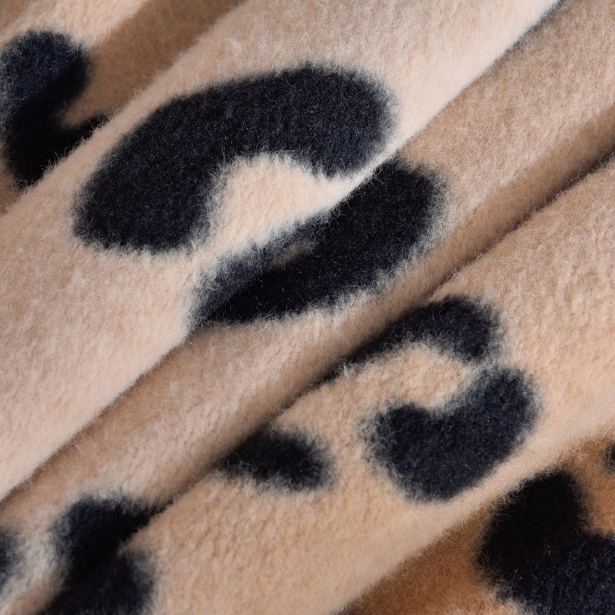 91家纺网 家纺一手货源 找家纺 同田家纺 2025新款A类羊羊绒牛奶绒印花四件套 豹纹-咖