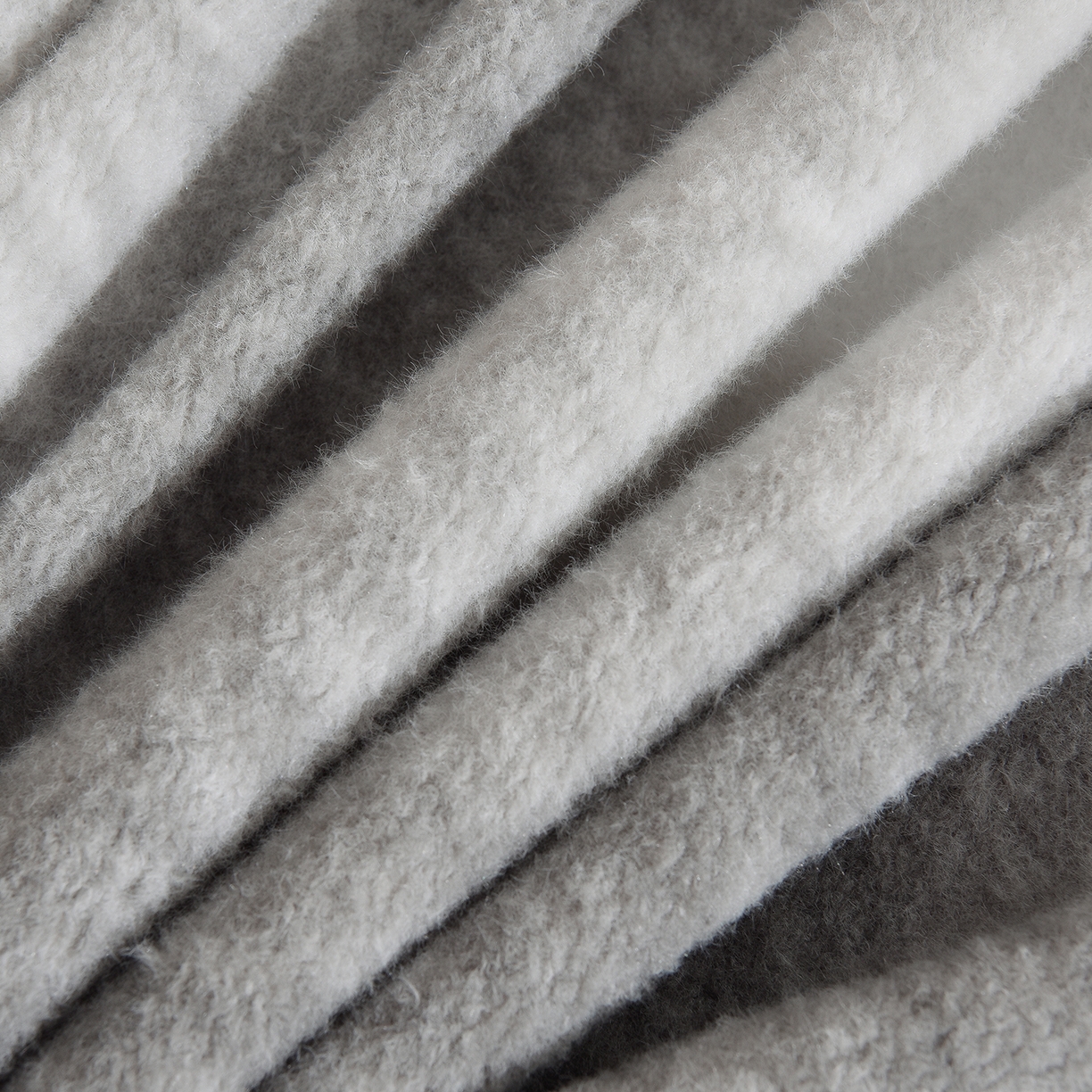 91家纺网 家纺一手货源 找家纺 同田家纺 2025新款A类羊羊绒牛奶绒印花四件套 灰格