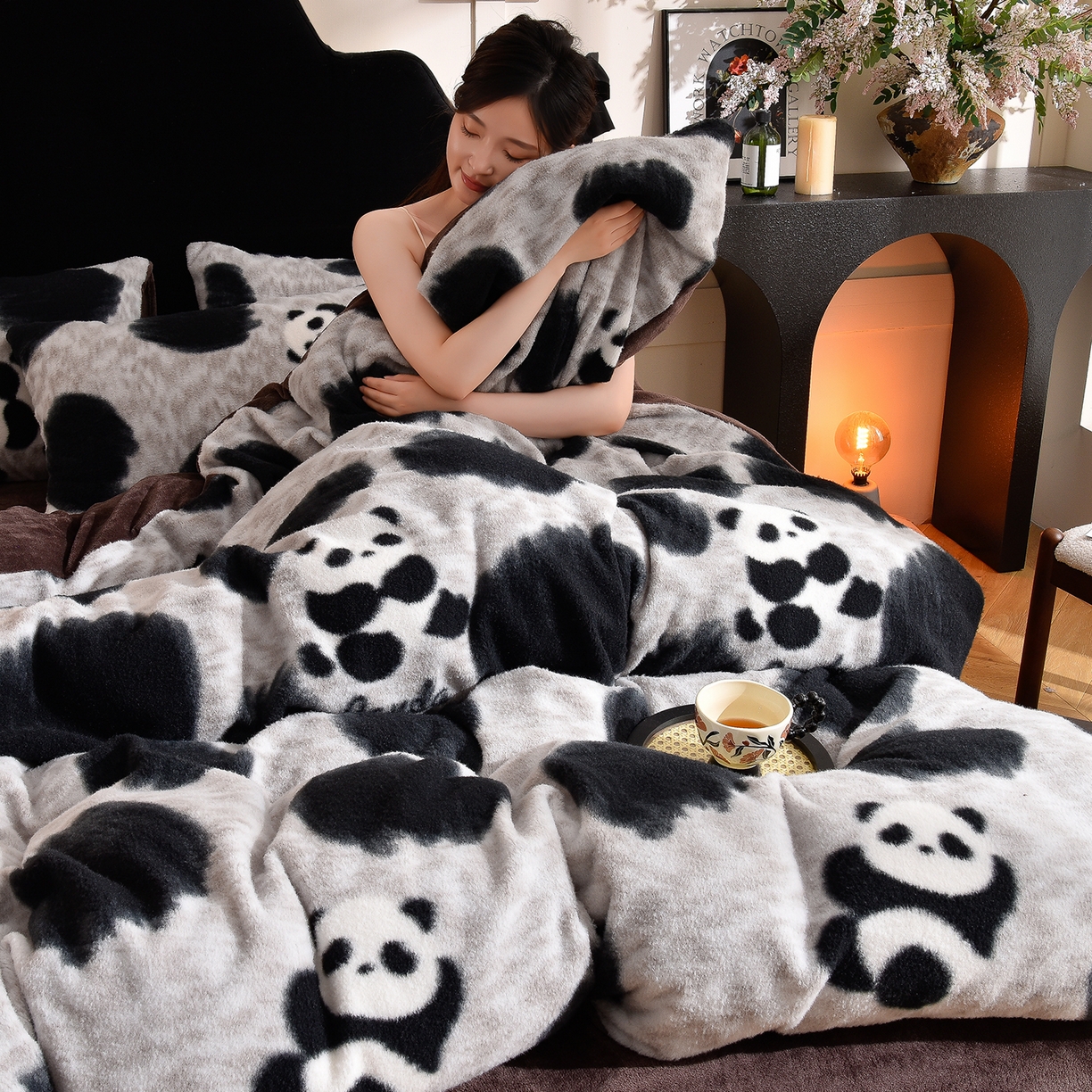 91家纺网 家纺一手货源 找家纺 同田家纺 2025新款A类羊羊绒牛奶绒印花四件套 熊猫