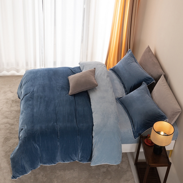 91家纺网 家纺一手货源 找家纺 ONE TWO ONE 121 新品【婴儿绒四件套】2025毛毯被子四件套单件被套单件枕套珊瑚绒牛奶绒冬被法兰绒兔毛绒The one 雾兰-浅蓝