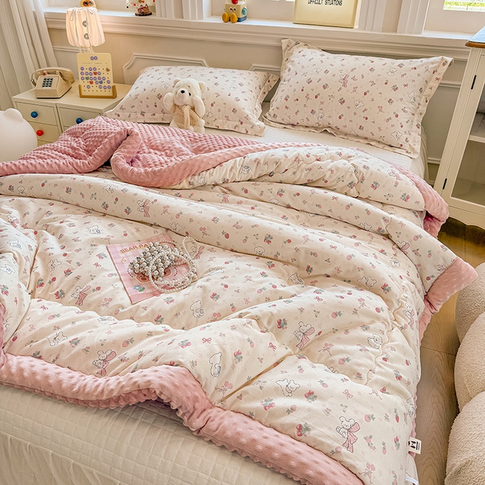 91家纺网 家纺一手货源 找家纺 梦依依 （加微信送买家秀）2025新款40支全棉豆豆被大豆被夏被冬秋被子被芯-风格二 草莓狗