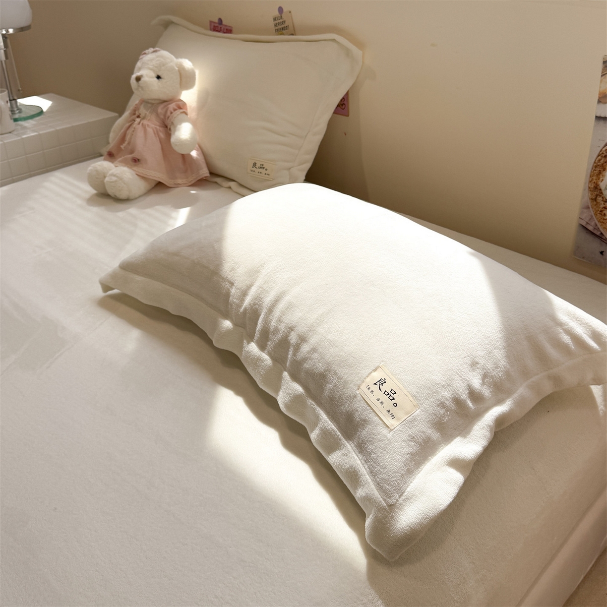 91家纺网 家纺一手货源 找家纺 857家居 2025新款高克重牛奶绒床单床笠系列 良品-雪白