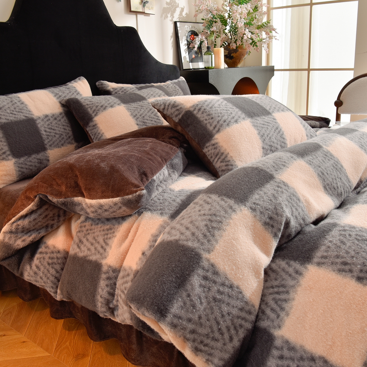 91家纺网 家纺一手货源 找家纺 同田家纺 2025新款A类羊羊绒牛奶绒印花四件套 咖啡格