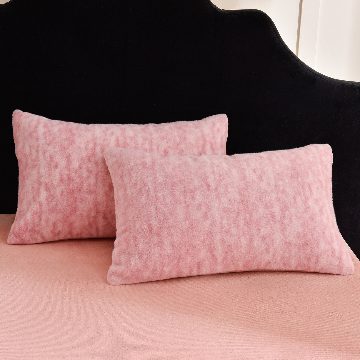 91家纺网 家纺一手货源 找家纺 同田家纺 2025新款A类羊羊绒牛奶绒印花四件套 伊莉莎-粉