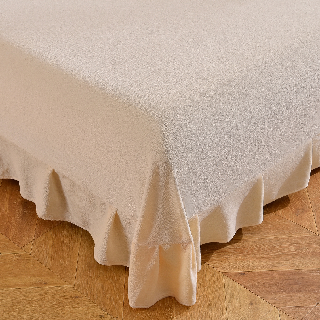 91家纺网 家纺一手货源 找家纺 同田家纺 2025新款A类羊羊绒牛奶绒印花四件套 条纹-白