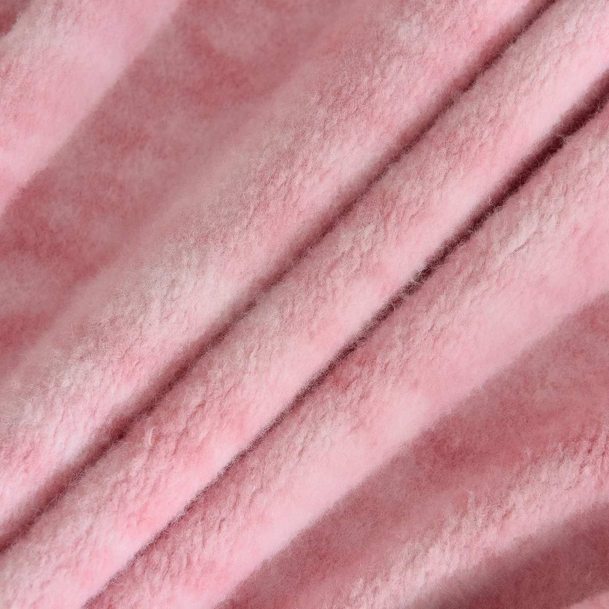 91家纺网 家纺一手货源 找家纺 同田家纺 2025新款A类羊羊绒牛奶绒印花四件套 伊莉莎-粉