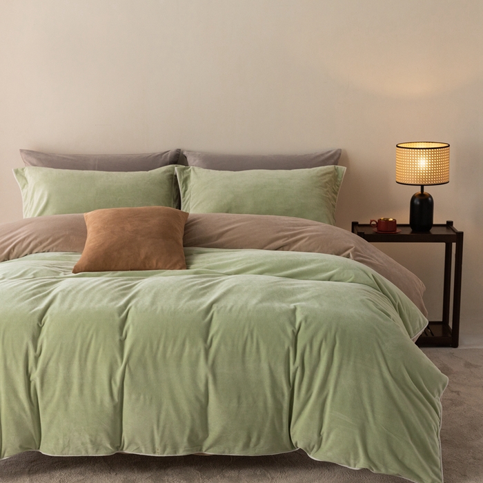 91家纺网 家纺一手货源 找家纺 ONE TWO ONE 121 新品【婴儿绒四件套】2025毛毯被子四件套单件被套单件枕套珊瑚绒牛奶绒冬被法兰绒兔毛绒The one 芽绿-奶咖