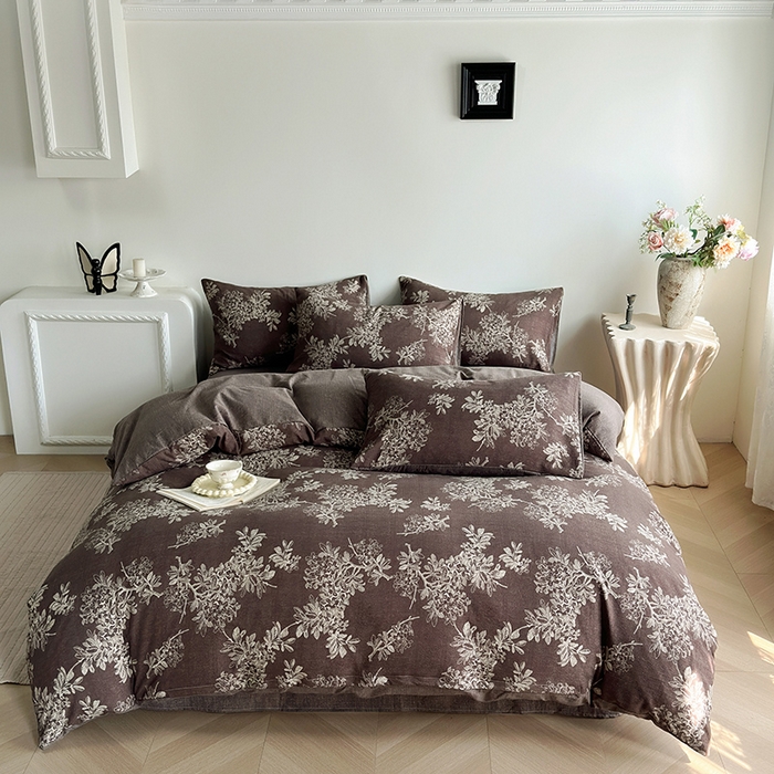 91家纺网 家纺一手货源 找家纺 （总）卢赛尔 2025新品加厚130g高克重复古风原麻印花四件套单被套