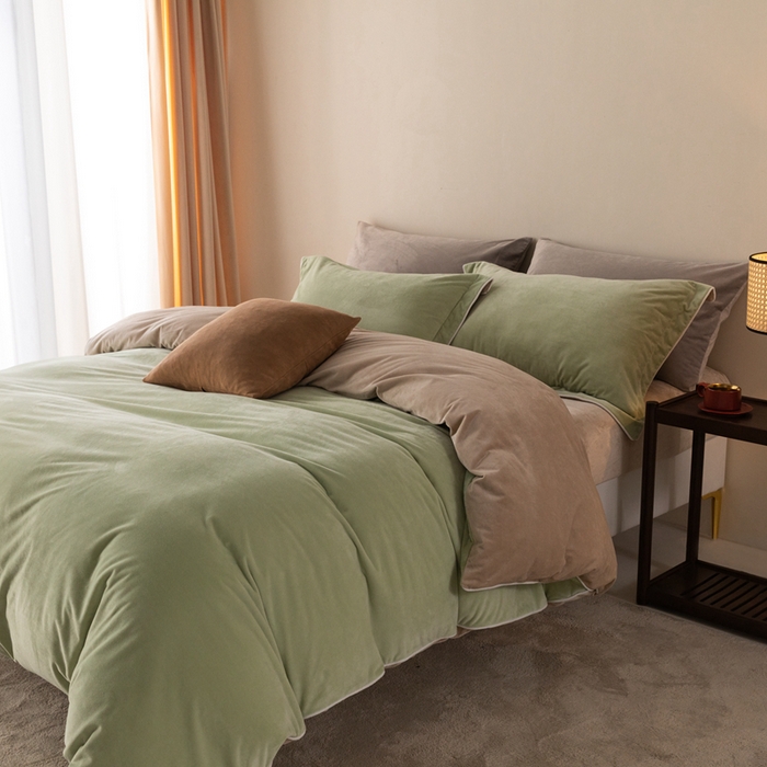 91家纺网 家纺一手货源 找家纺 ONE TWO ONE 121 新品【婴儿绒四件套】2025毛毯被子四件套单件被套单件枕套珊瑚绒牛奶绒冬被法兰绒兔毛绒The one 芽绿-奶咖