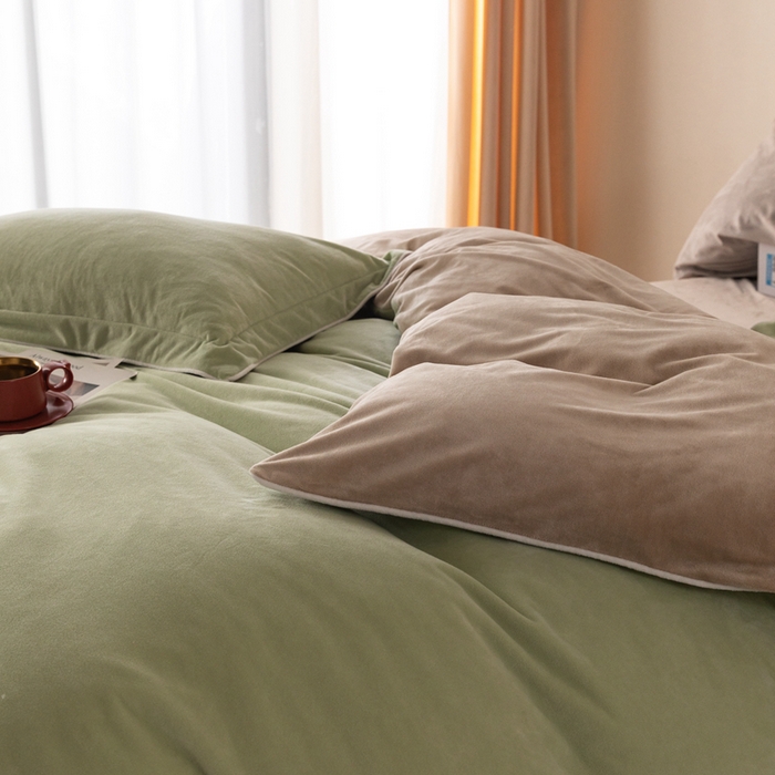 91家纺网 家纺一手货源 找家纺 ONE TWO ONE 121 新品【婴儿绒四件套】2025毛毯被子四件套单件被套单件枕套珊瑚绒牛奶绒冬被法兰绒兔毛绒The one 芽绿-奶咖