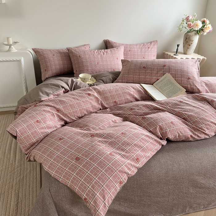 91家纺网 家纺一手货源 找家纺 卢赛尔 2025新品加厚130g高克重复古风原麻印花四件套单被套 红颜