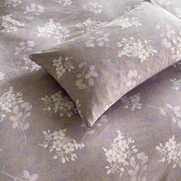 91家纺网 家纺一手货源 找家纺 卢赛尔 2025新品加厚130g高克重复古风原麻印花四件套单被套 紫苏槿