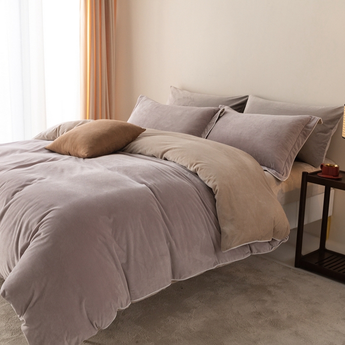 91家纺网 家纺一手货源 找家纺 ONE TWO ONE 121 新品【婴儿绒四件套】2025毛毯被子四件套单件被套单件枕套珊瑚绒牛奶绒冬被法兰绒兔毛绒The one 芋泥-奶咖