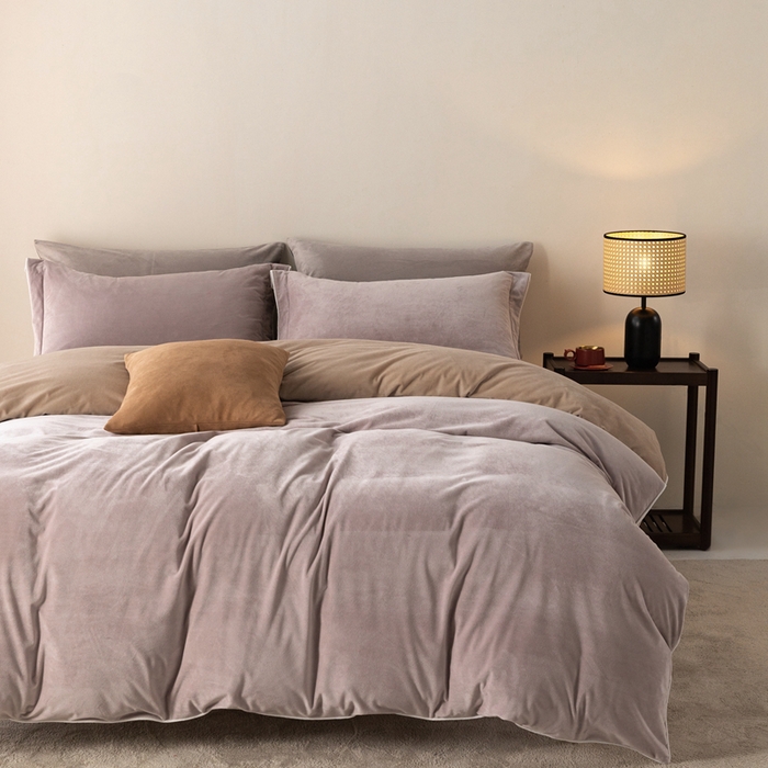 91家纺网 家纺一手货源 找家纺 ONE TWO ONE 121 新品【婴儿绒四件套】2025毛毯被子四件套单件被套单件枕套珊瑚绒牛奶绒冬被法兰绒兔毛绒The one 芋泥-奶咖