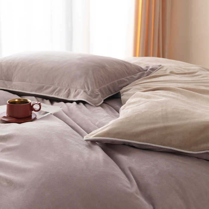 91家纺网 家纺一手货源 找家纺 ONE TWO ONE 121 新品【婴儿绒四件套】2025毛毯被子四件套单件被套单件枕套珊瑚绒牛奶绒冬被法兰绒兔毛绒The one 芋泥-奶咖