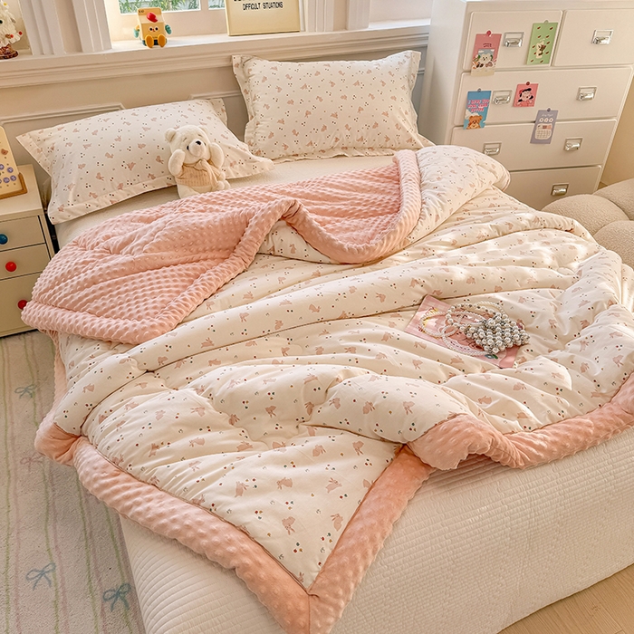 91家纺网 家纺一手货源 找家纺 梦依依 （加微信送买家秀）2025新款40支全棉豆豆被大豆被夏被冬秋被子被芯-风格二 粉粉兔