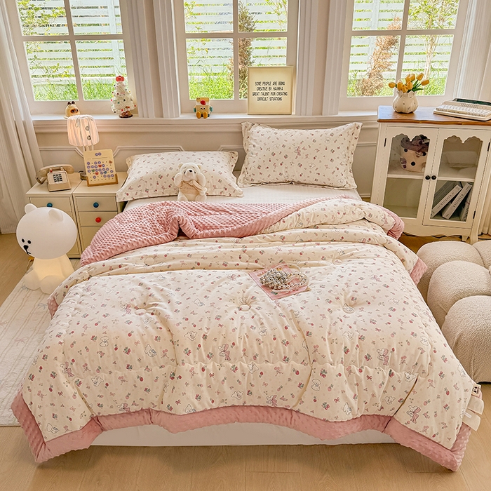 91家纺网 家纺一手货源 找家纺 梦依依 （加微信送买家秀）2025新款40支全棉豆豆被大豆被夏被冬秋被子被芯-风格二 草莓狗