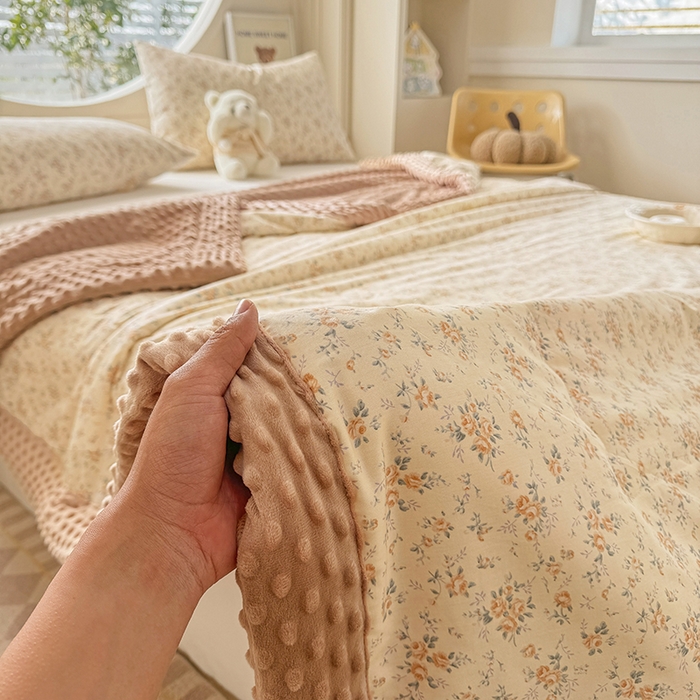 91家纺网 家纺一手货源 找家纺 梦依依 （加微信送买家秀）2025新款40支全棉豆豆被大豆被夏被冬秋被子被芯-风格二 月蓉花