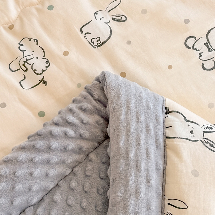 91家纺网 家纺一手货源 找家纺 梦依依 （加微信送买家秀）2025新款40支全棉豆豆被大豆被夏被冬秋被子被芯-风格二 涂鸦乐园