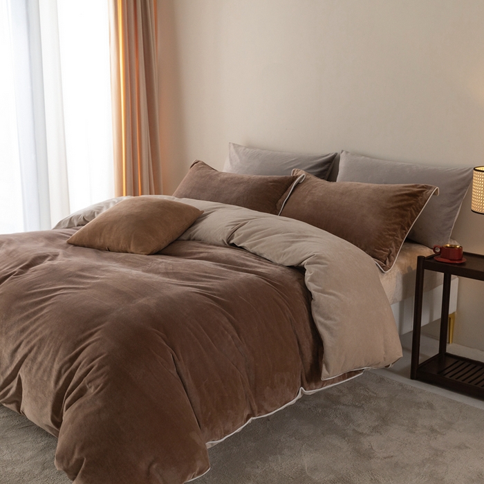 91家纺网 家纺一手货源 找家纺 ONE TWO ONE 121 新品【婴儿绒四件套】2025毛毯被子四件套单件被套单件枕套珊瑚绒牛奶绒冬被法兰绒兔毛绒The one 棕咖-米咖