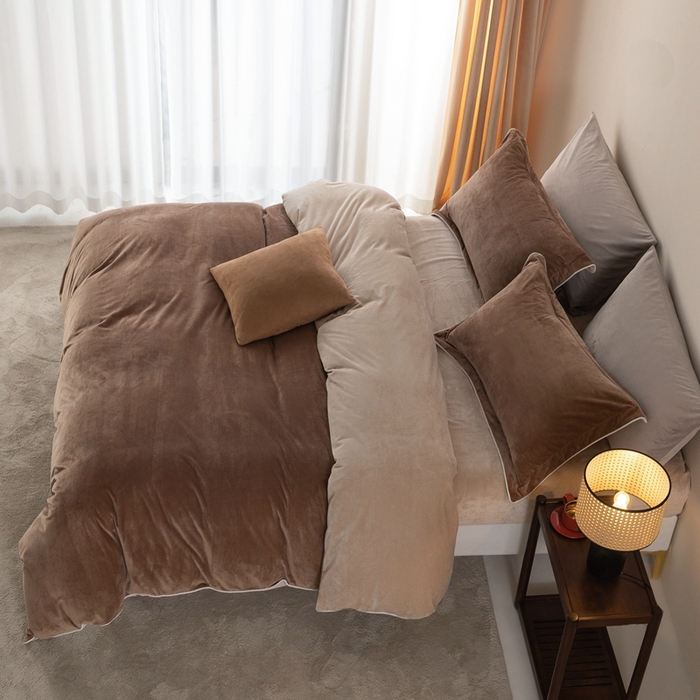 91家纺网 家纺一手货源 找家纺 ONE TWO ONE 121 新品【婴儿绒四件套】2025毛毯被子四件套单件被套单件枕套珊瑚绒牛奶绒冬被法兰绒兔毛绒The one 棕咖-米咖