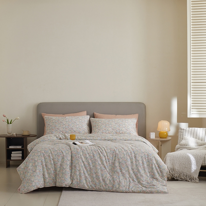 91家纺网 家纺一手货源 找家纺 暖阳 2025新款全棉A类里外贝壳三角针包边冬被被子被芯 柏林梦境绿