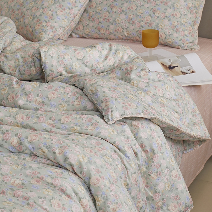 91家纺网 家纺一手货源 找家纺 暖阳 2025新款全棉A类里外贝壳三角针包边冬被被子被芯 柏林梦境绿