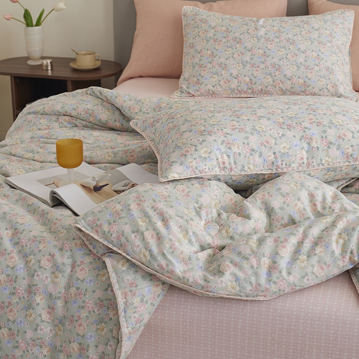 91家纺网 家纺一手货源 找家纺 暖阳 2025新款全棉A类里外贝壳三角针包边冬被被子被芯 柏林梦境绿