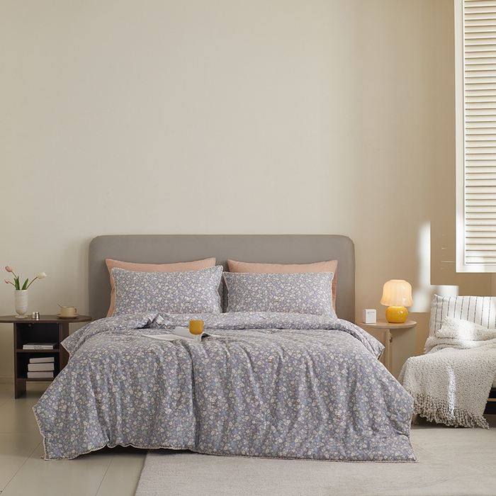 91家纺网 家纺一手货源 找家纺 暖阳 2025新款全棉A类里外贝壳三角针包边冬被被子被芯 银杉之梦