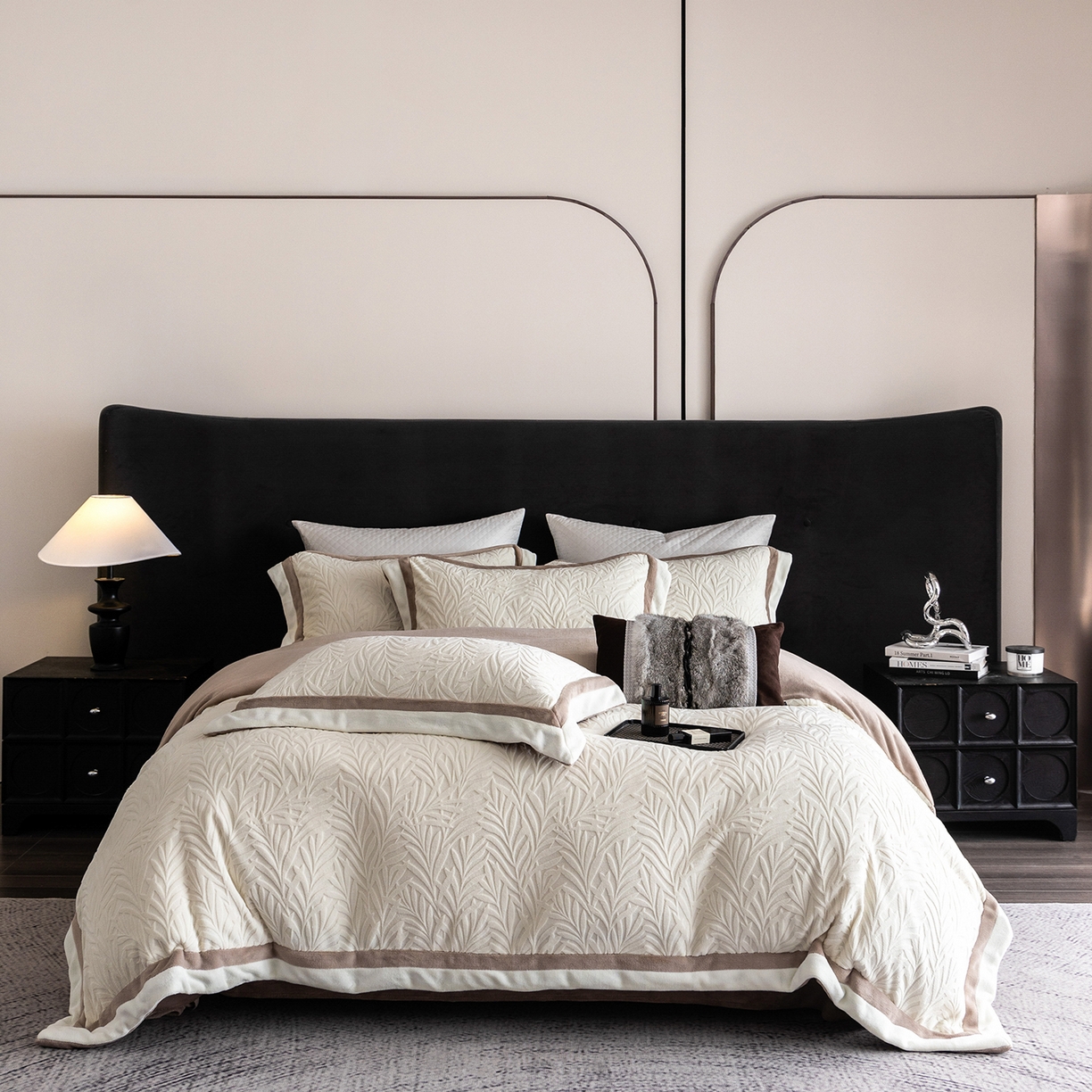 91家纺网 家纺一手货源 找家纺 （总）蓝梦 2025新款亲肤舒适牛奶绒四件套-榈叶系列