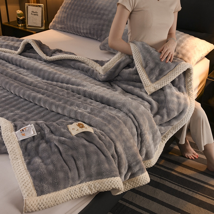 91家纺网 家纺一手货源 找家纺 爱彼家纺 2025秋冬新款玉兔云绒毛毯毯子午睡毯玉兔云绒-系列二 【简梦】-浅灰