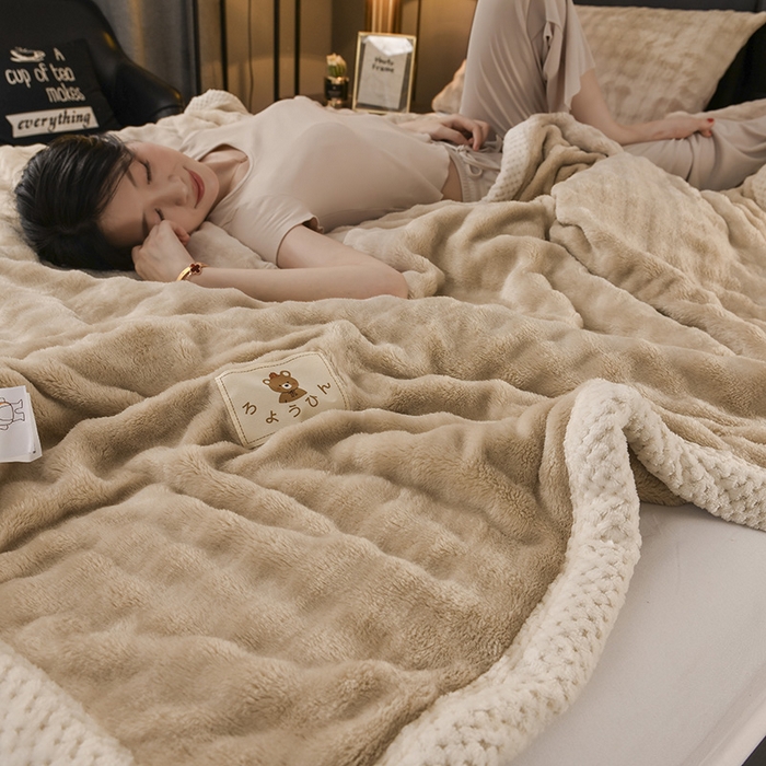 91家纺网 家纺一手货源 找家纺 爱彼家纺 2025秋冬新款玉兔云绒毛毯毯子午睡毯玉兔云绒-系列二 【简梦】米咖