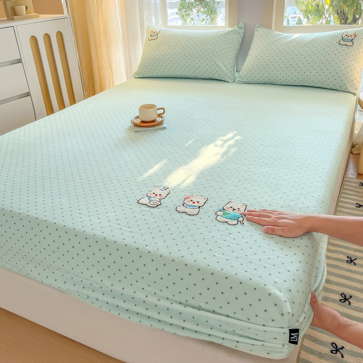 91家纺网 家纺一手货源 找家纺 （总）乐美家纺 2025新款A类高克重牛奶绒毛巾绣床笠三件套