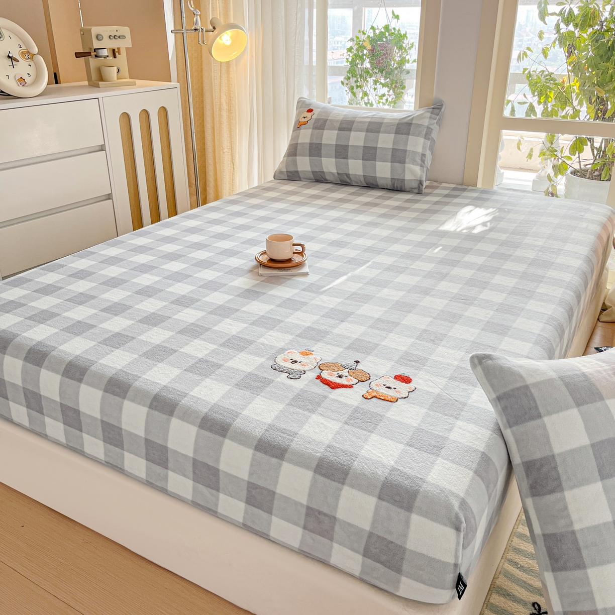 91家纺网 家纺一手货源 找家纺 乐美家纺 2025新款A类高克重牛奶绒毛巾绣床笠三件套 美好生活