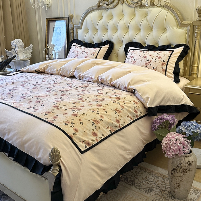 91家纺网 家纺一手货源 找家纺 （总）多乐娜 2025新款法式100S全棉贡缎数码印花四件套 长绒棉工艺款轻奢花边款（会员-20）控价378/398起（券后！！）务必控价谢谢配合