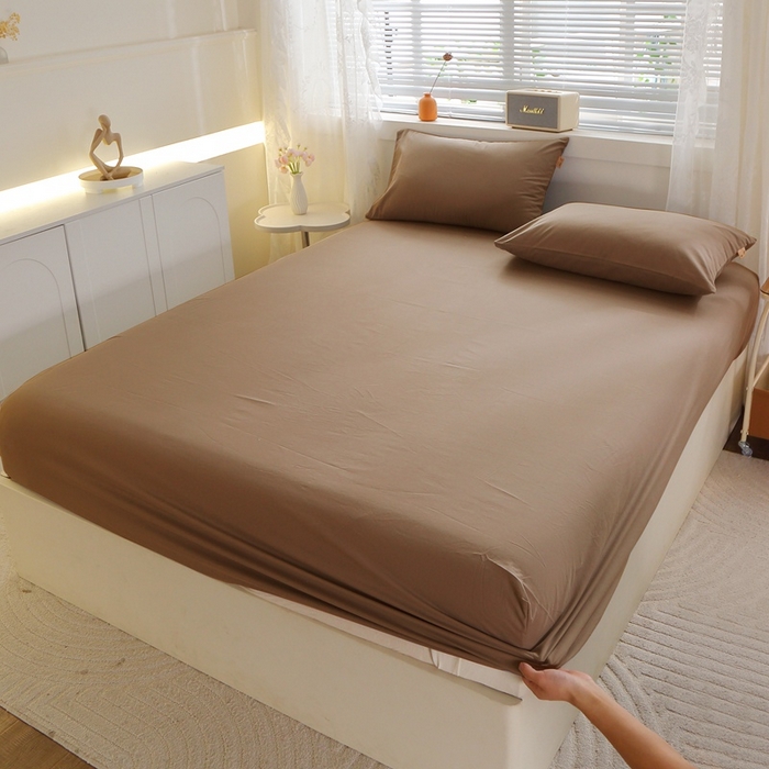 91家纺网 家纺一手货源 找家纺 晶缦 2025新款100%纯棉13376纯色喷气全棉磨毛单床笠 暖芸馨-枯茶棕