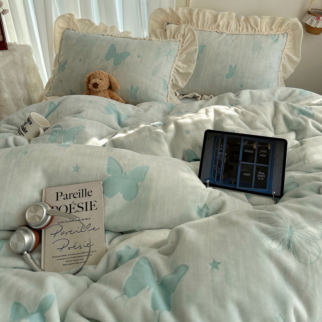 91家纺网 家纺一手货源 找家纺 轻奢坊 2025新款牛奶绒5D烂花韩版法式花边四件套-蝶梦 蝶梦蓝