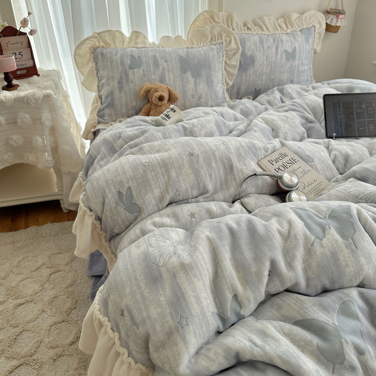 91家纺网 家纺一手货源 找家纺 轻奢坊 2025新款牛奶绒5D烂花韩版法式花边四件套-蝶梦 蝶梦紫