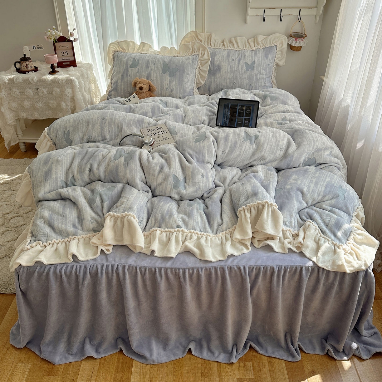 91家纺网 家纺一手货源 找家纺 轻奢坊 2025新款牛奶绒5D烂花韩版法式花边四件套-蝶梦 蝶梦紫