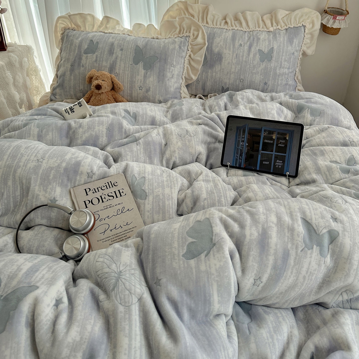 91家纺网 家纺一手货源 找家纺 轻奢坊 2025新款牛奶绒5D烂花韩版法式花边四件套-蝶梦 蝶梦紫