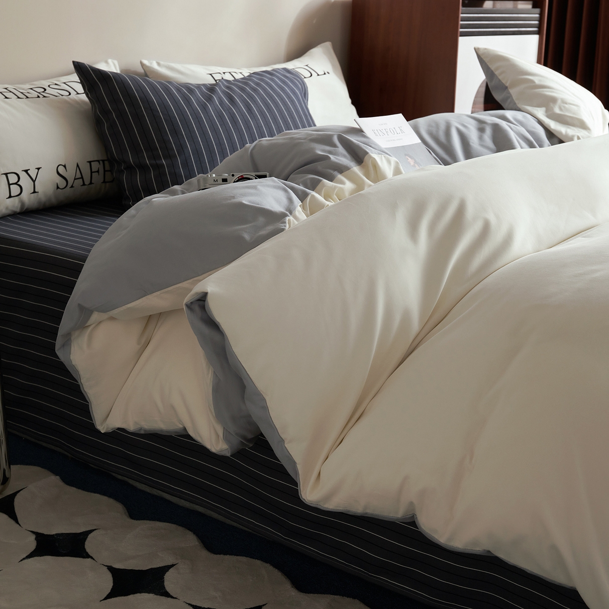 91家纺网 家纺一手货源 找家纺 怡家居 2025新款全棉60S磨毛绣花四件套--光栅系列 光栅-浅灰