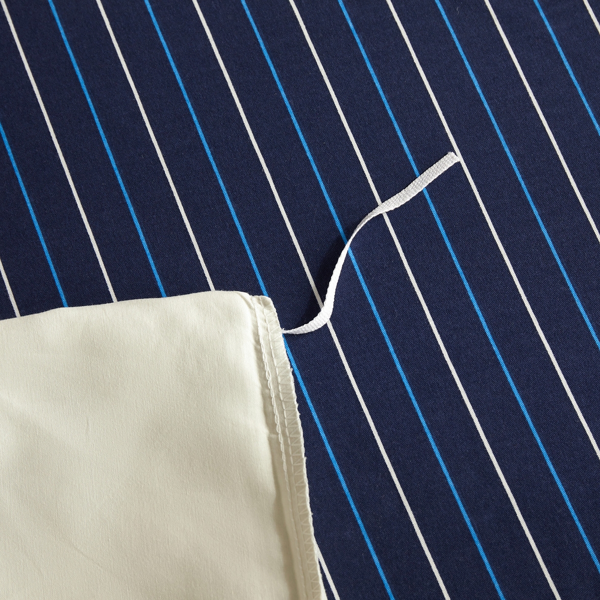 91家纺网 家纺一手货源 找家纺 怡家居 2025新款全棉60S磨毛绣花四件套--光栅系列 光栅-绿