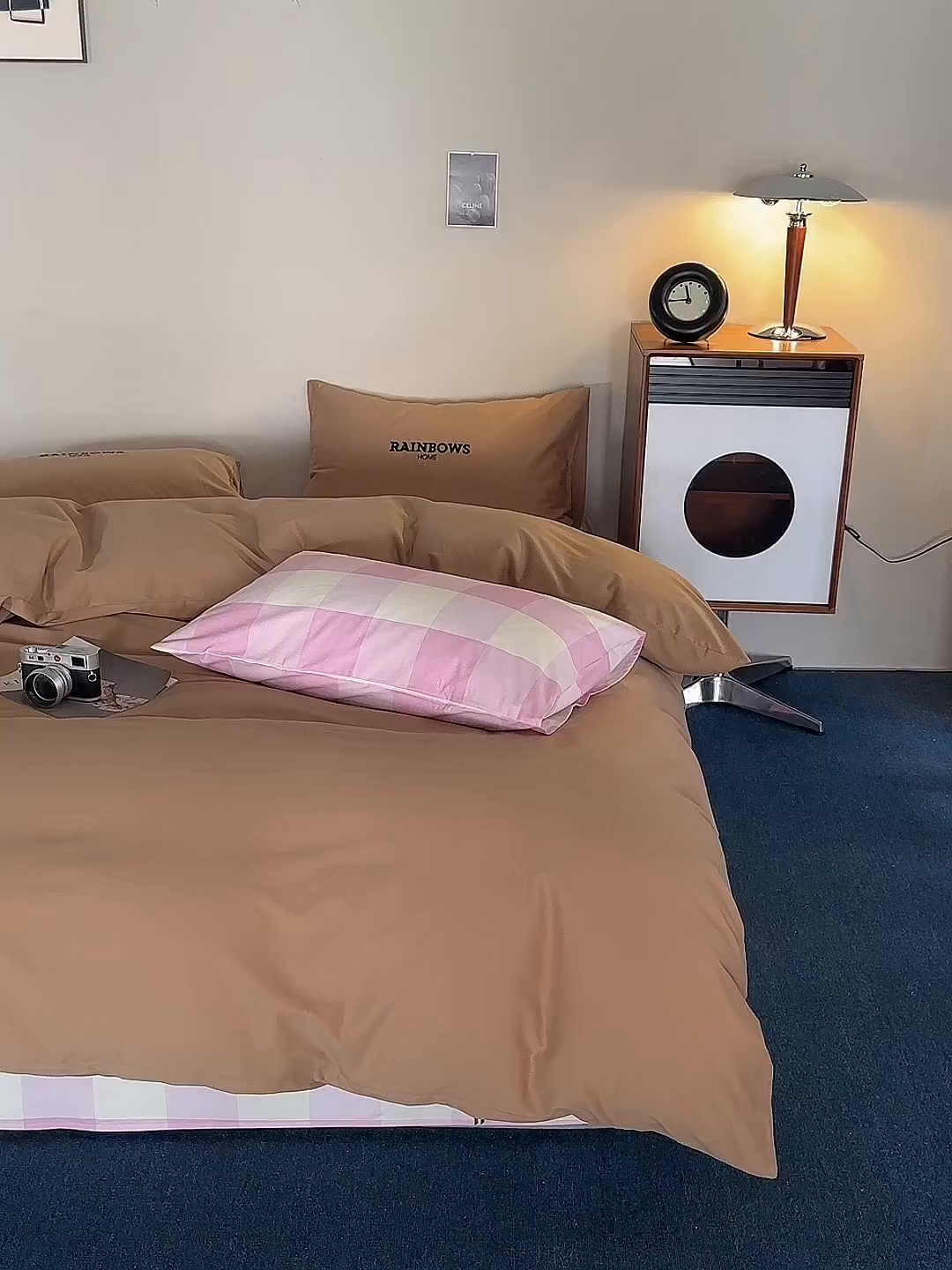 91家纺网 家纺一手货源 找家纺 怡家居 2025新款全棉60S磨毛绣花四件套--光栅系列 光栅-驼