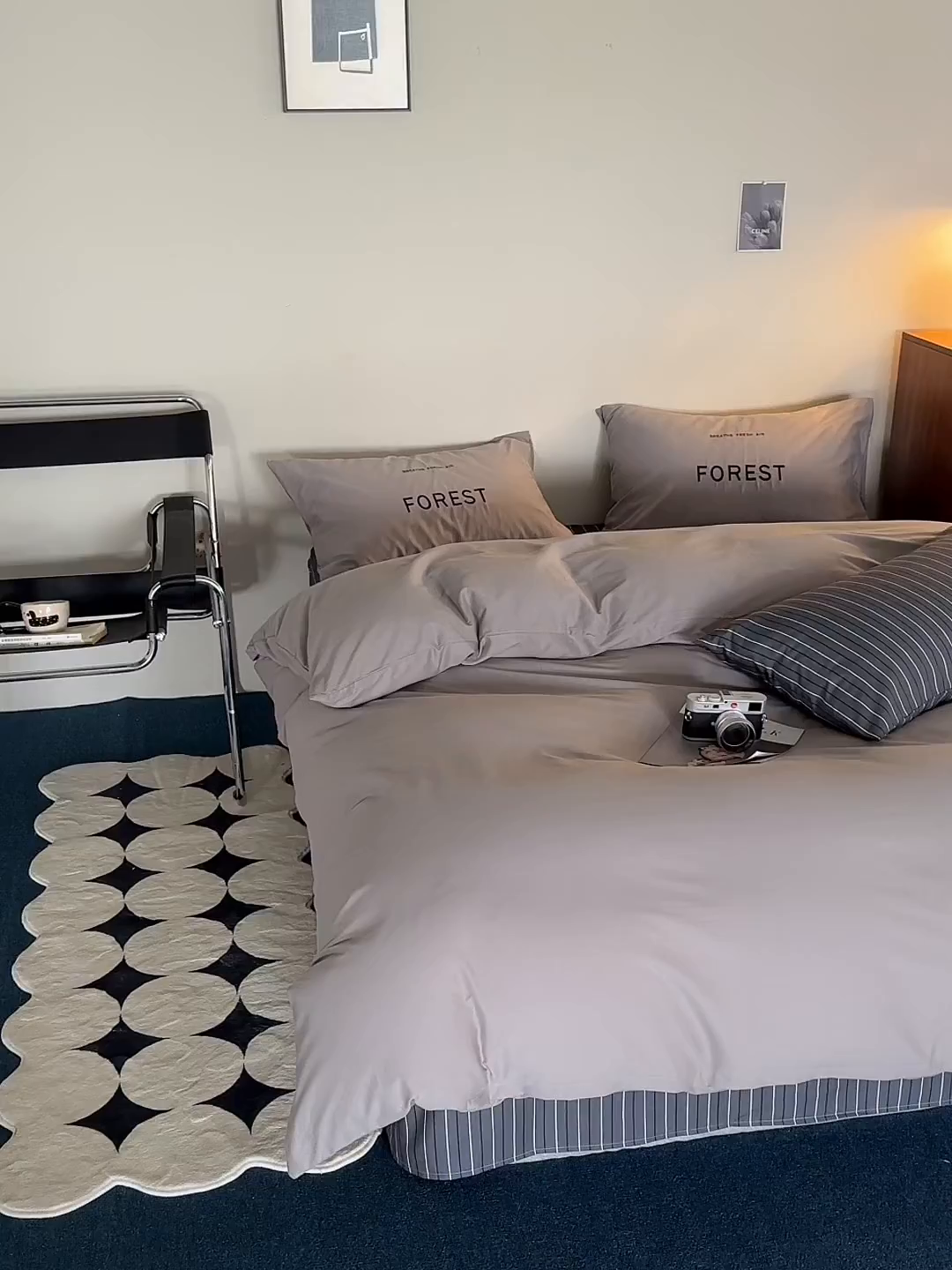 91家纺网 家纺一手货源 找家纺 怡家居 2025新款全棉60S磨毛绣花四件套--光栅系列 光栅-雅灰