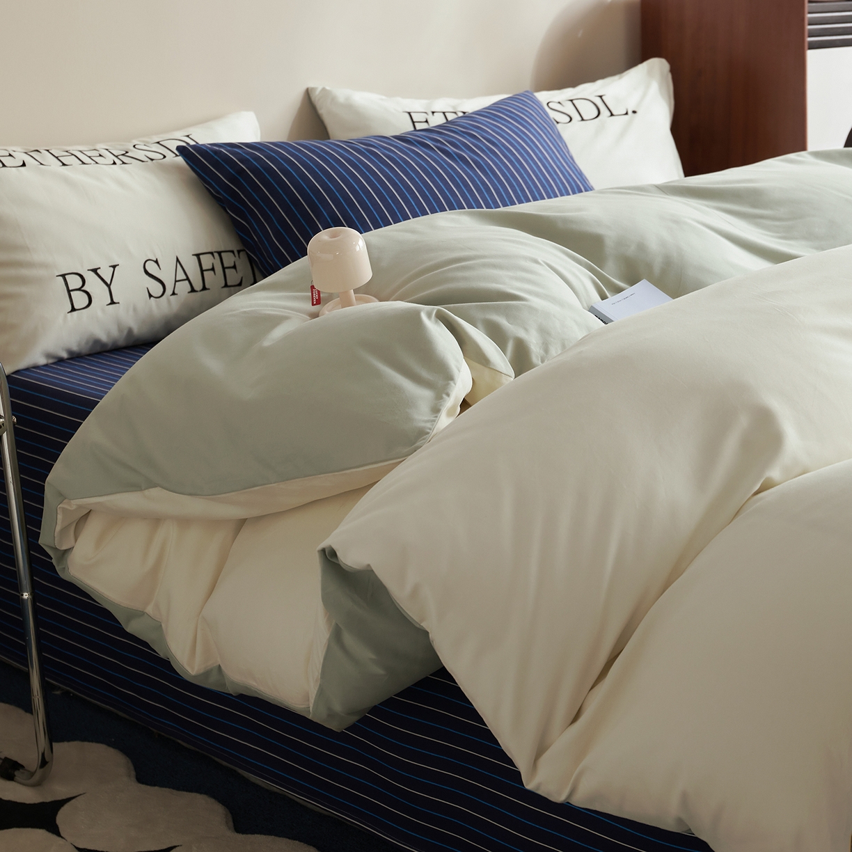 91家纺网 家纺一手货源 找家纺 怡家居 2025新款全棉60S磨毛绣花四件套--光栅系列 光栅-绿